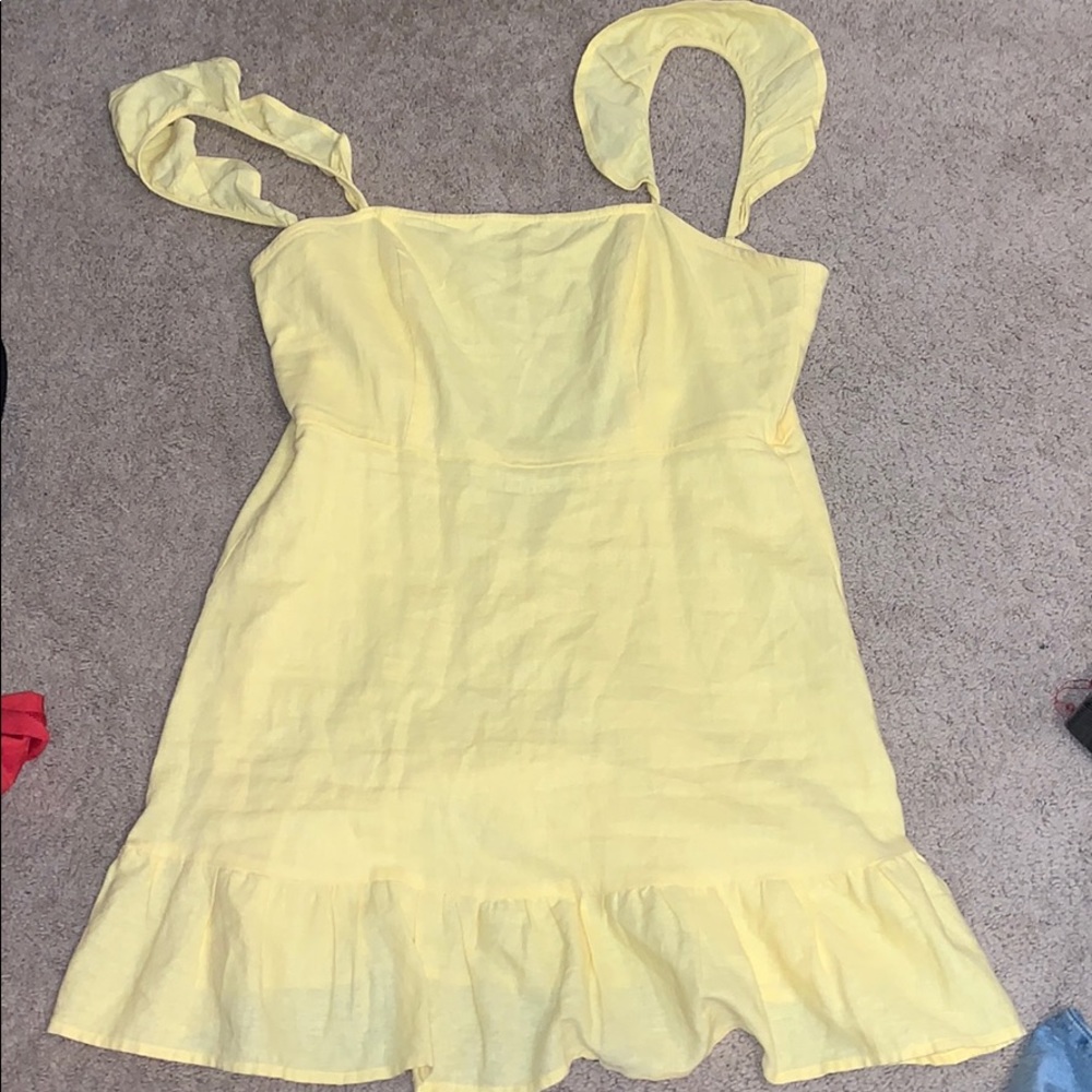 Yellow dress